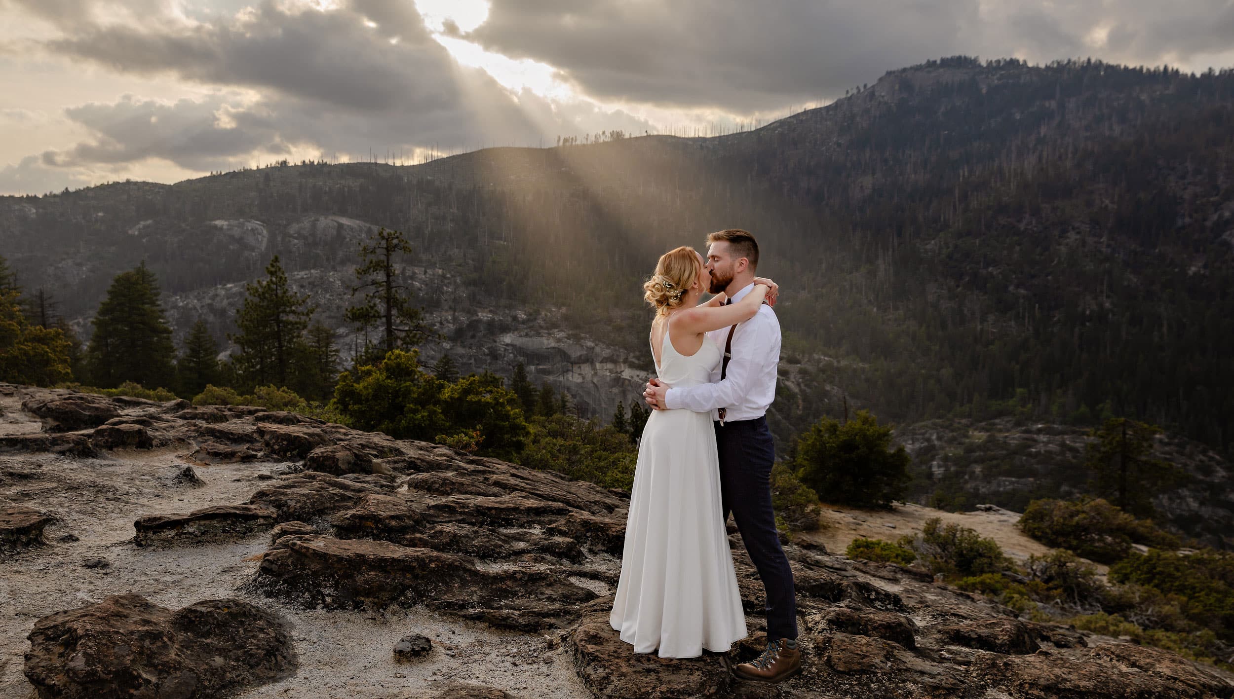 Yosemite light wedding couple