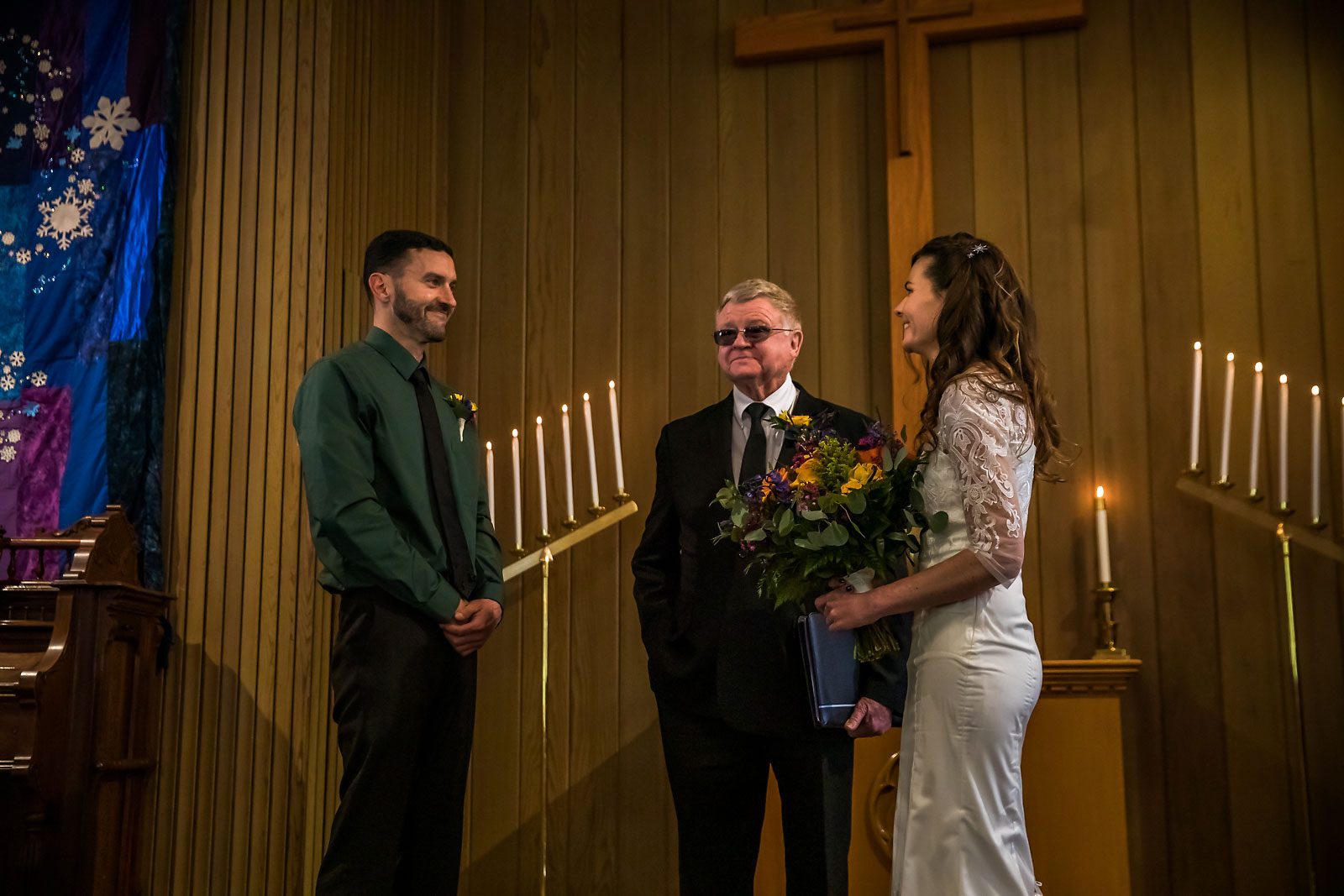 Intimate wedding photography of couple in Yosemite.