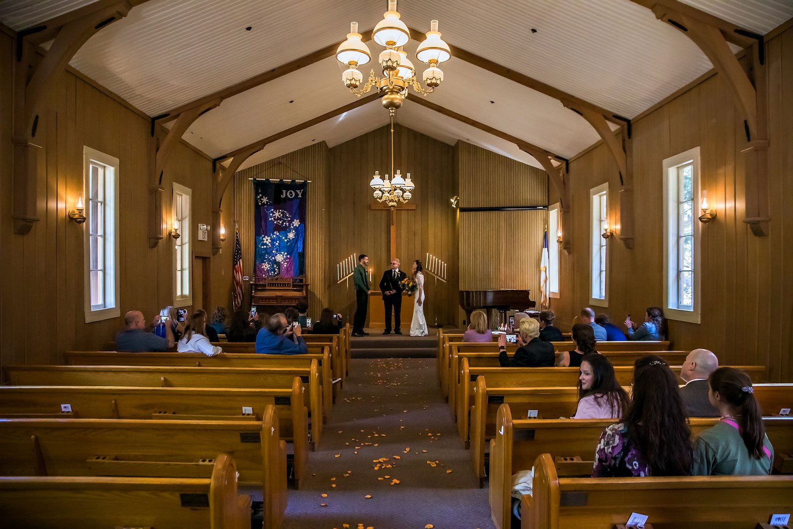 Intimate wedding photography of couple in Yosemite.