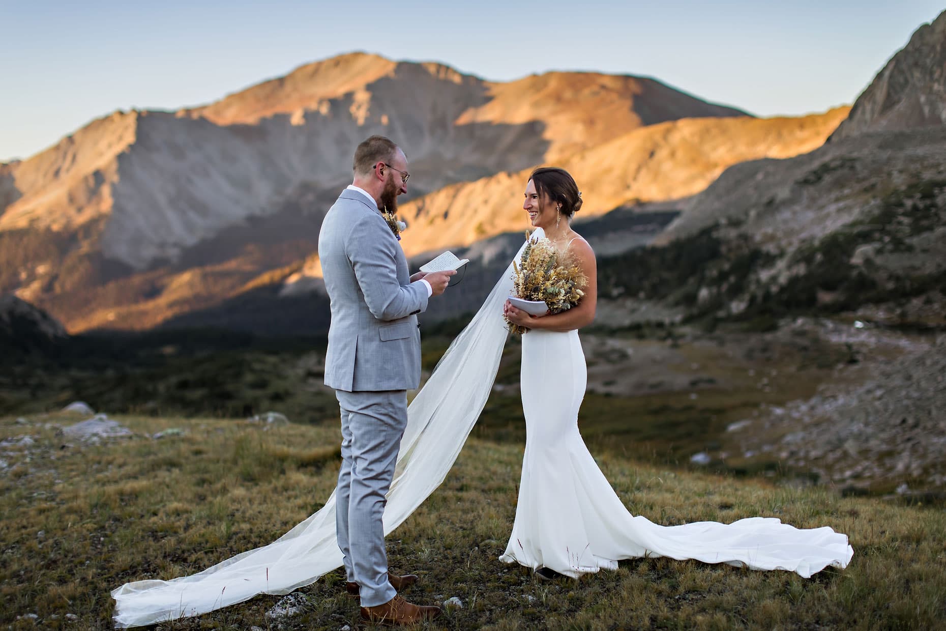 Colorado backpacking elopement wedding ceremony