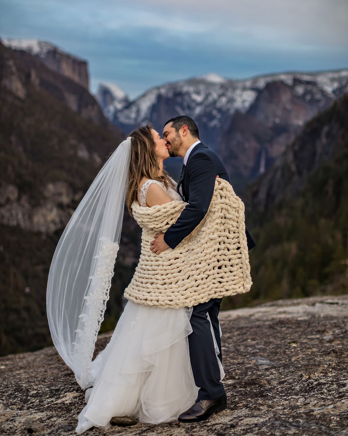 Essential Packing List for Your Yosemite Elopement Adventure